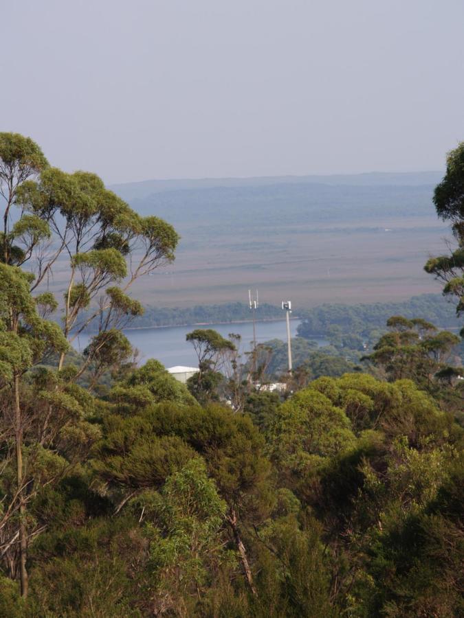 A Bird'S Eye View Strahan Exterior photo